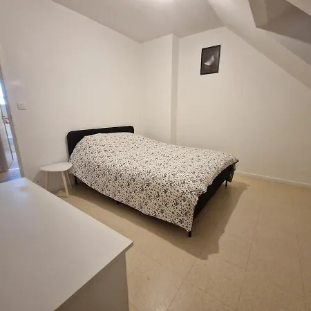 Charming Ferienhaus Hérouville-Saint-Clair
